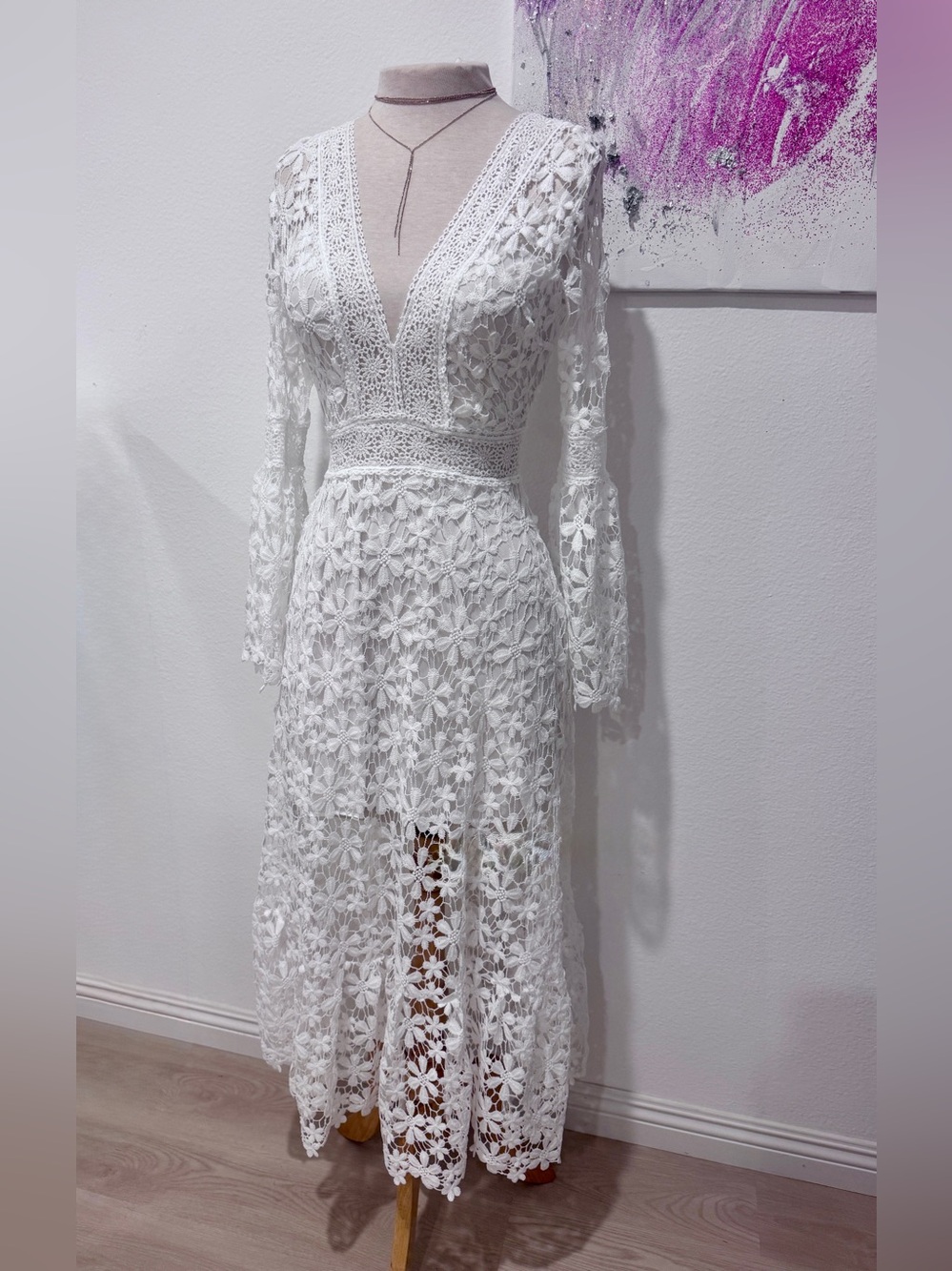 Elegant White Lace Maxi Dress with Deep V-Neck